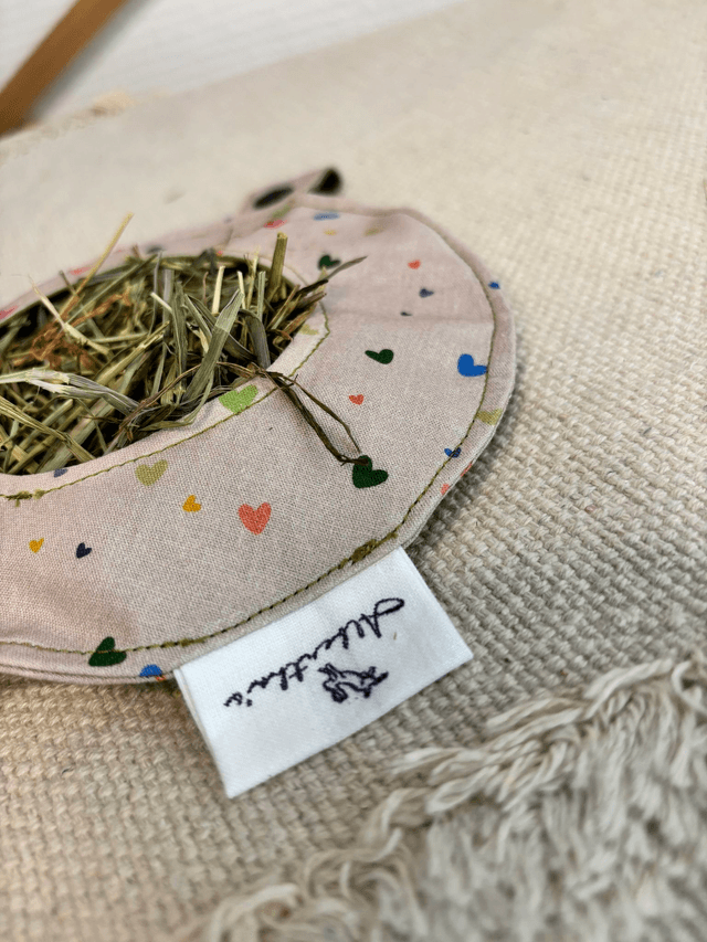 Mini sac à foin Albertha's "Cœurs"
