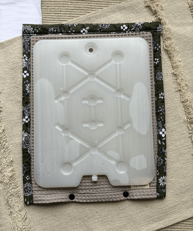 Tapis rafraîchissant "vert et fleurs"
