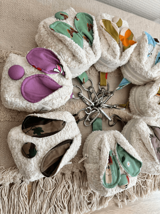 Albertha's Berthi’s – Mini sacs porte-clés à oreilles de lapin 