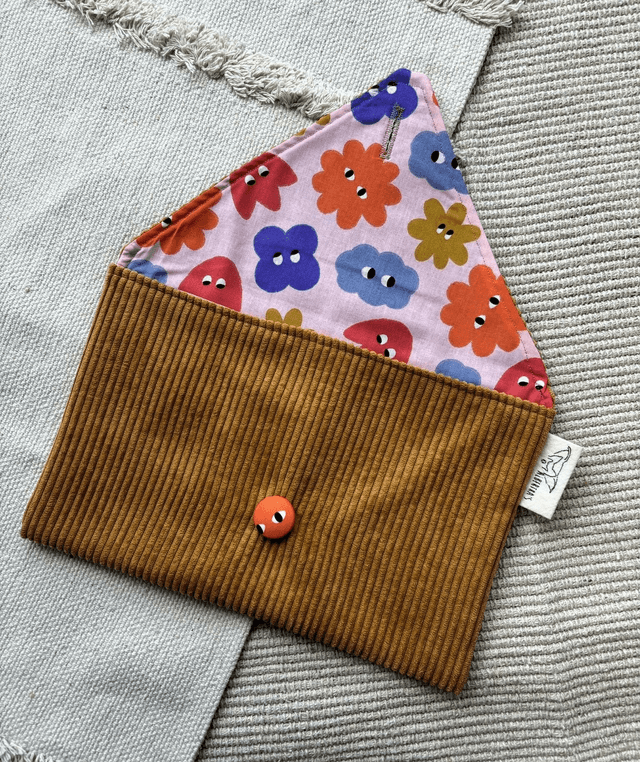 Pochette "tâches mignonnes"