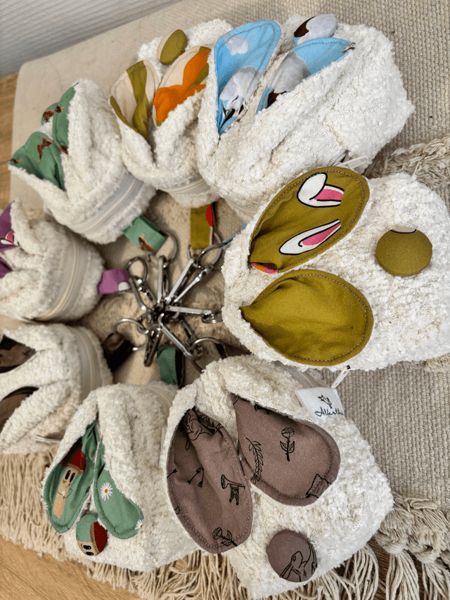 Albertha's Berthi’s – Mini sacs porte-clés à oreilles de lapin 